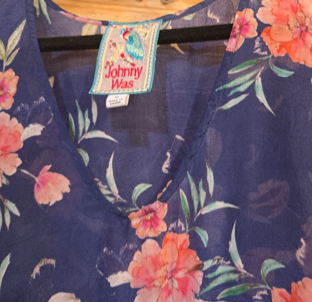 Johnny Was Navy Floral V-Neck Tunic - Picture 3 of 4